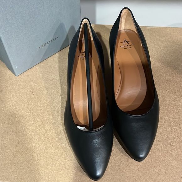 Shoes   - Picture 2 of 6